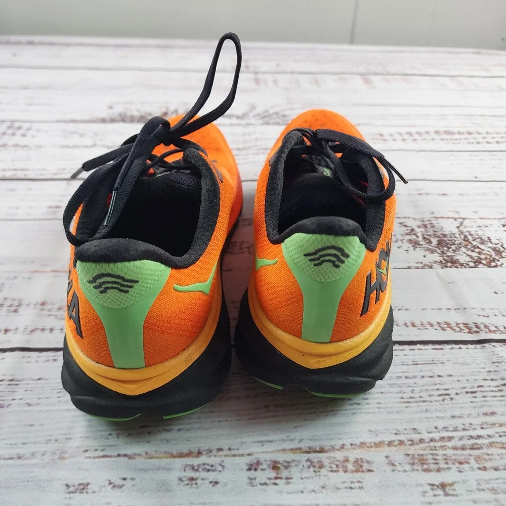 Hoka Clifton 9 Men's 9.5 D Flame Vibrant Orange Running Shoes